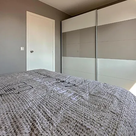 1 Bedroom In Apartamento *